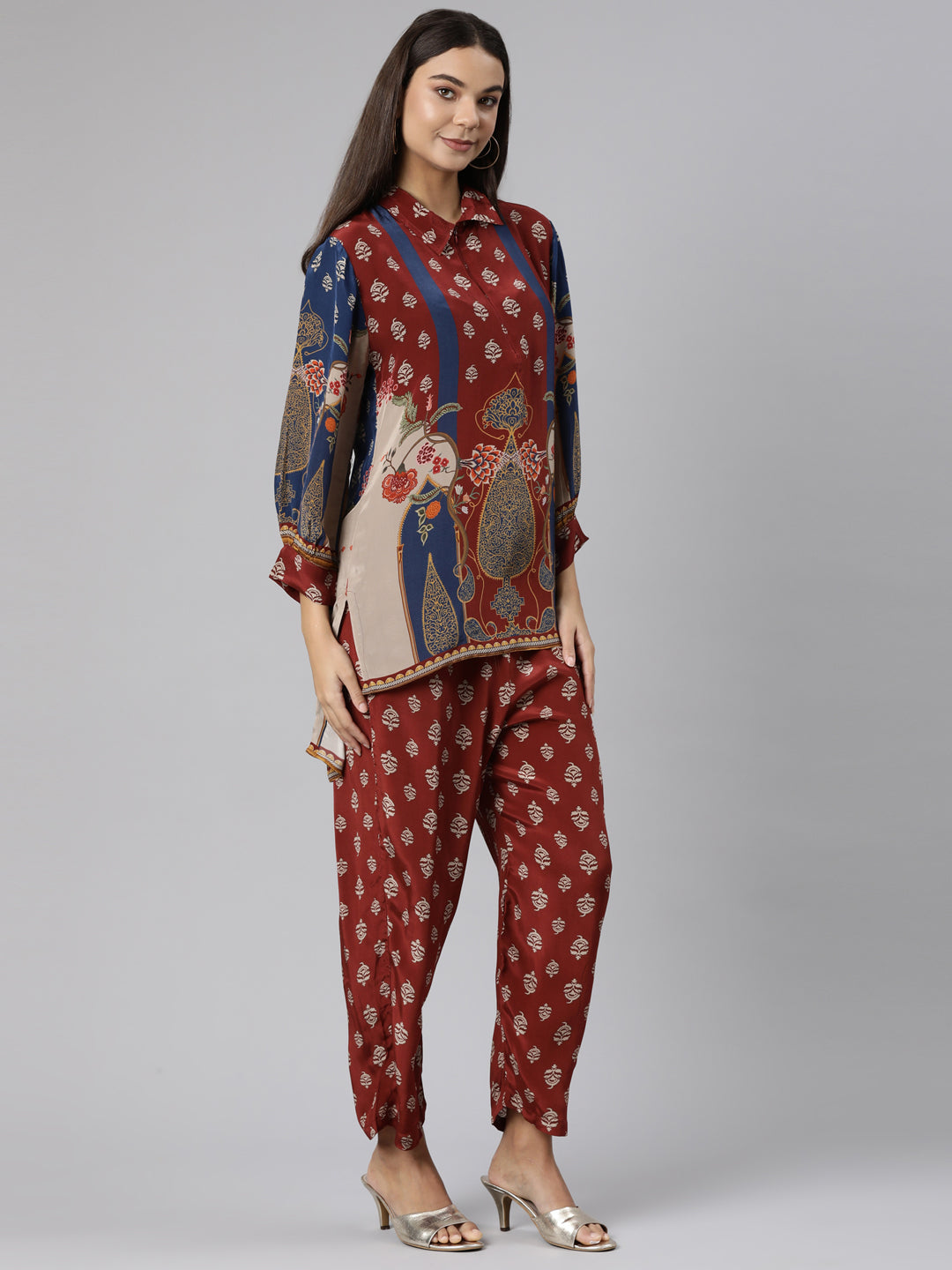 Neeru's Maroon Regular Straight Floral Kurta And Trousers