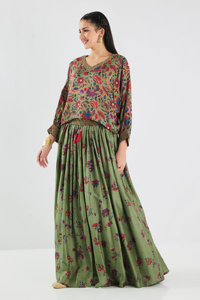 Neerus Green Floral Crepe Fabric Fusion Set.