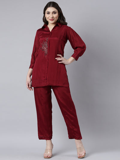 Neerus Maroon Regular Straight Solid Top And Trousers