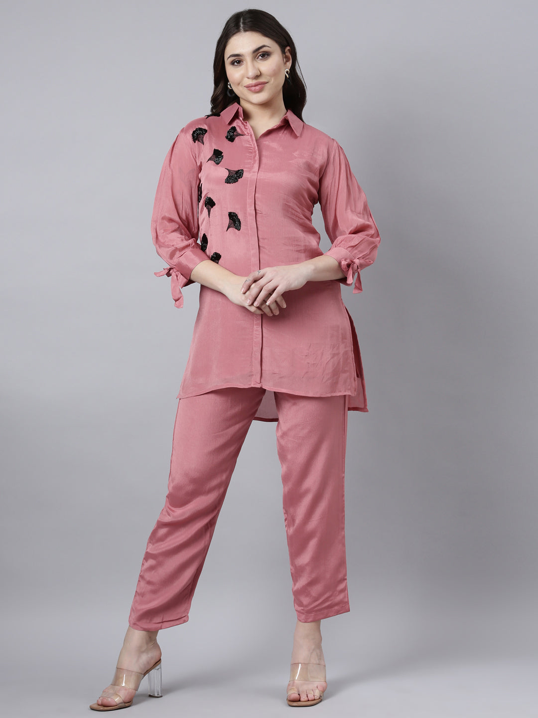 Neerus Pink Regular Straight Solid Top And Trousers