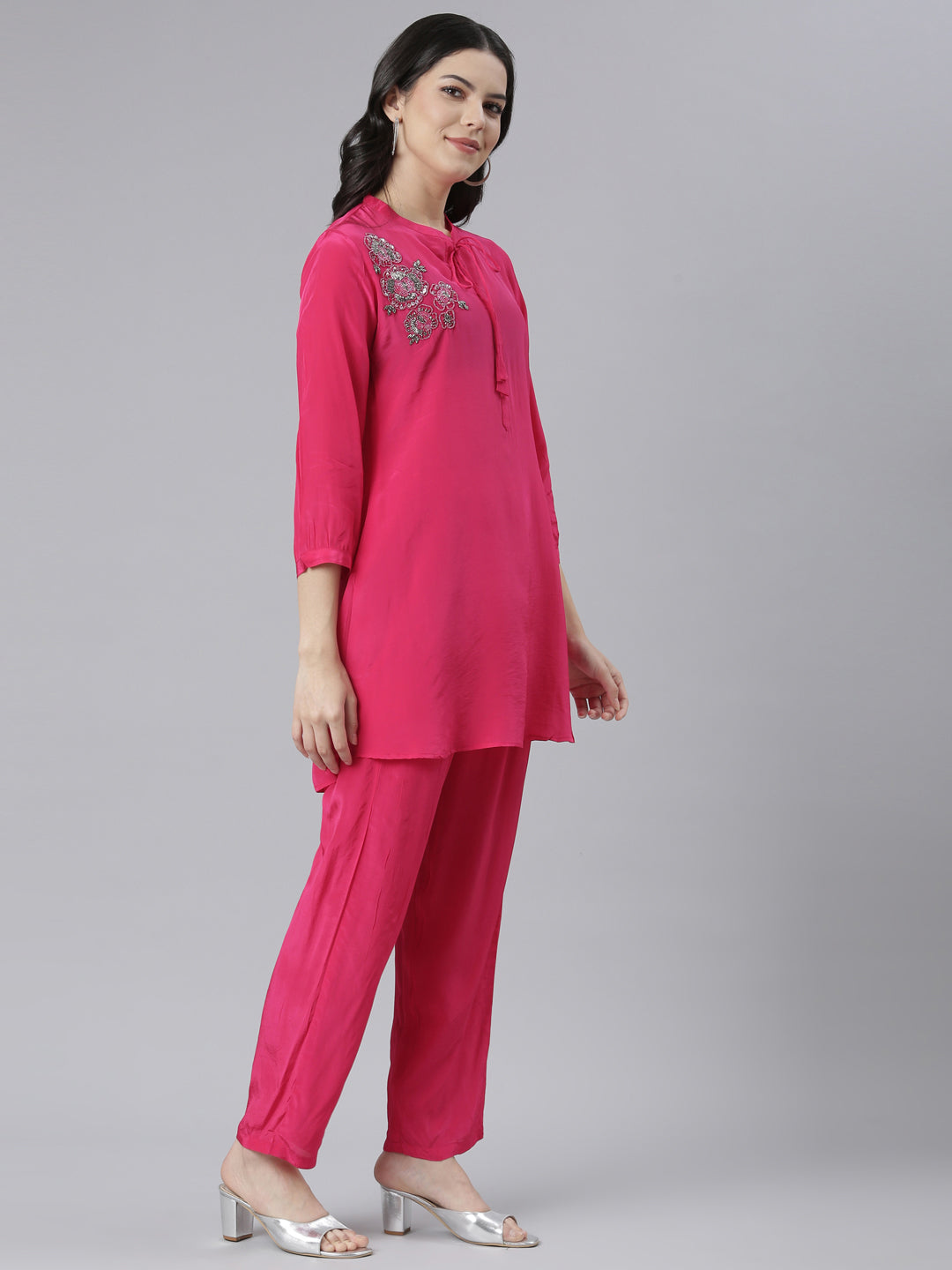 Neeru's Pink Regular Straight Solid Kurta And Trousers