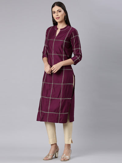 Neerus Maroon Straight Casual Solid Straight Kurtas