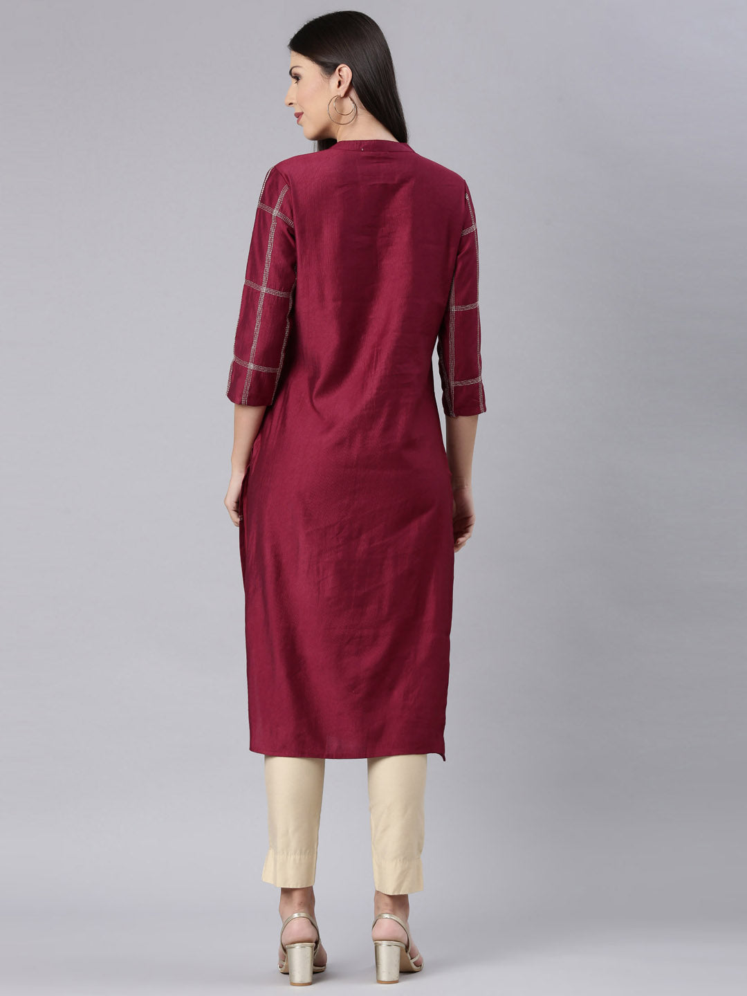 Neerus Maroon Straight Casual Solid Straight Kurtas