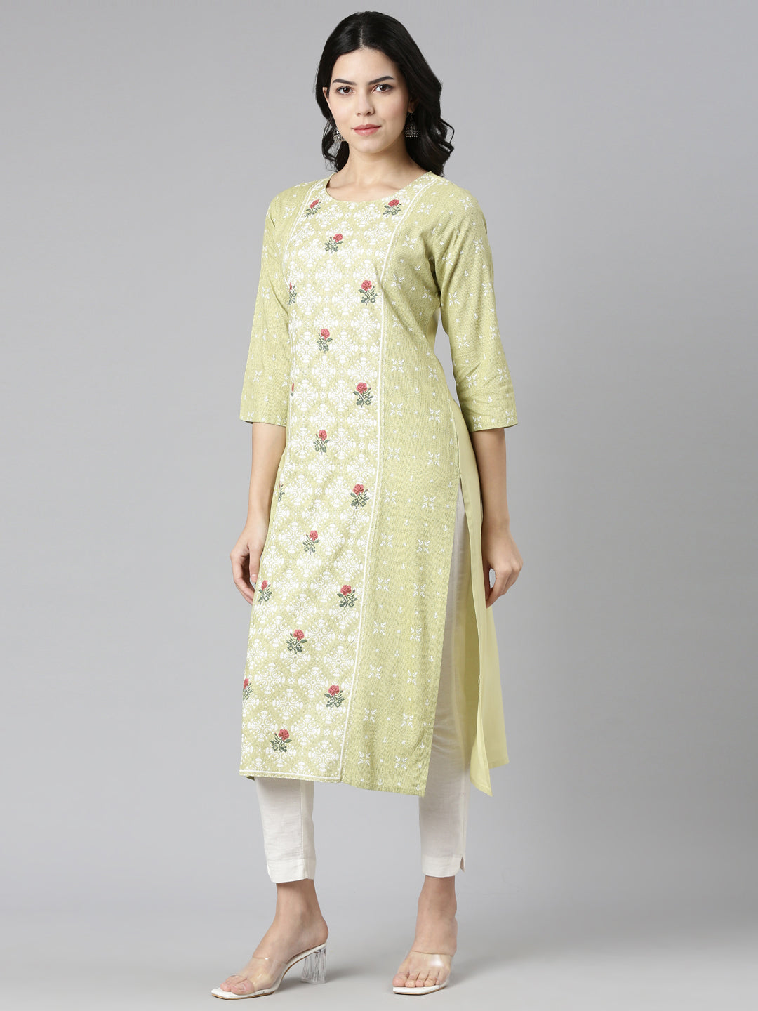 Neeru's Green Regular Straight Printed Kurtas