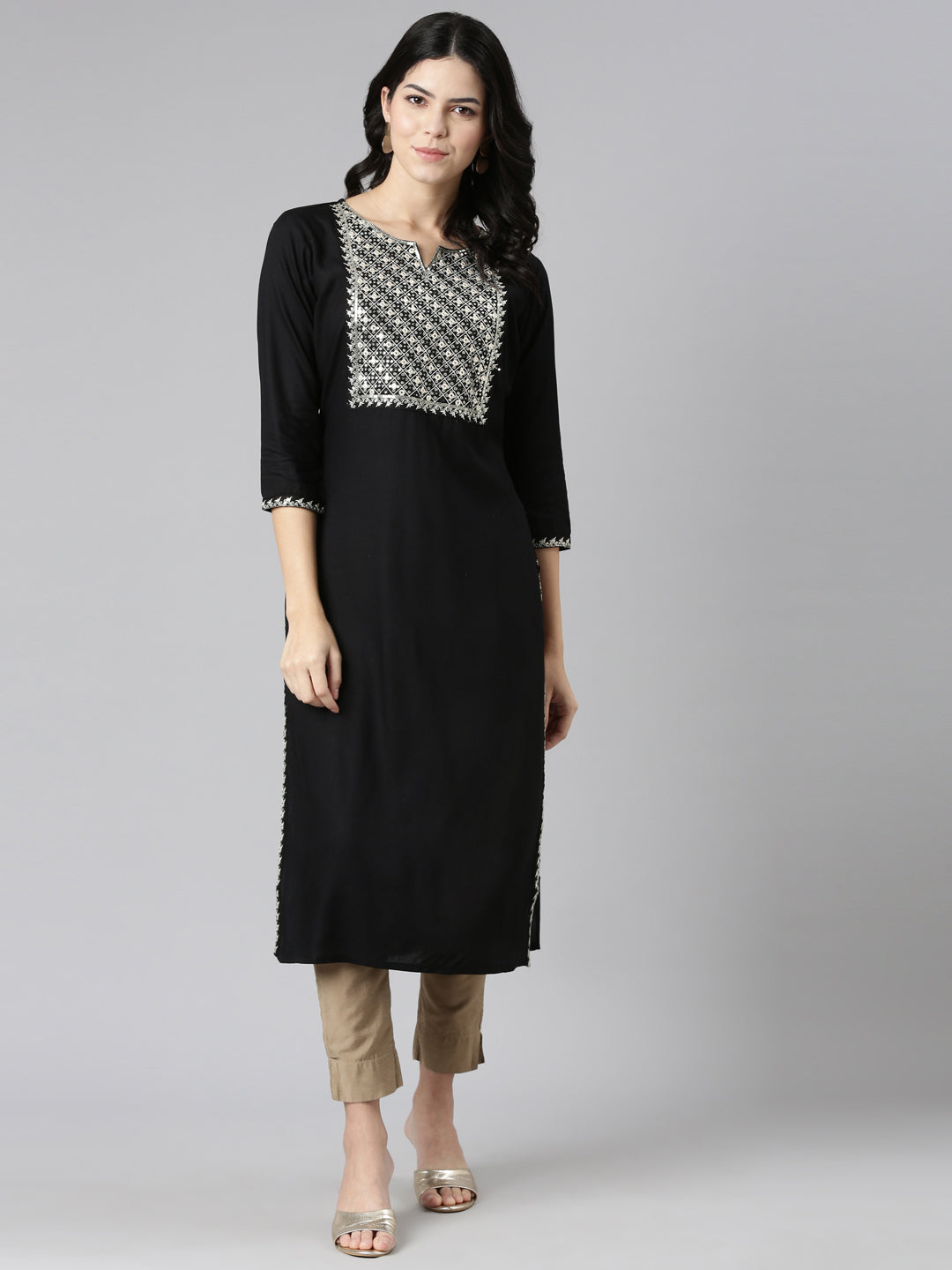 Neeru's Black Regular Straight Solid Kurtas