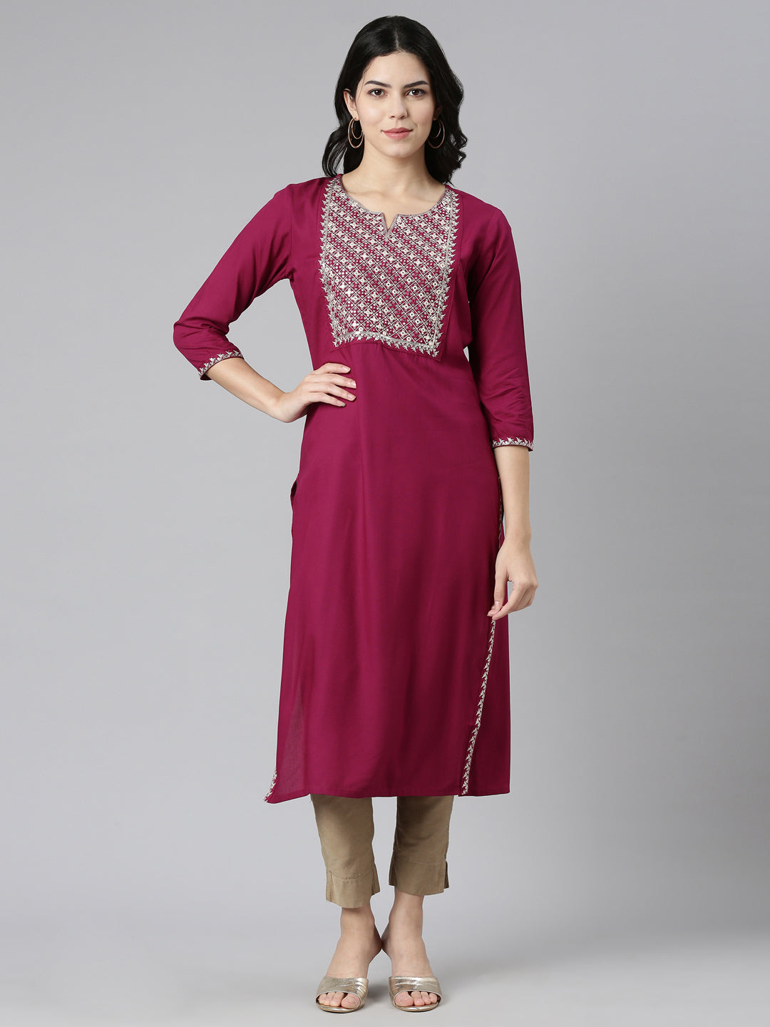 Neeru's Purple Regular Straight Printed Kurtas