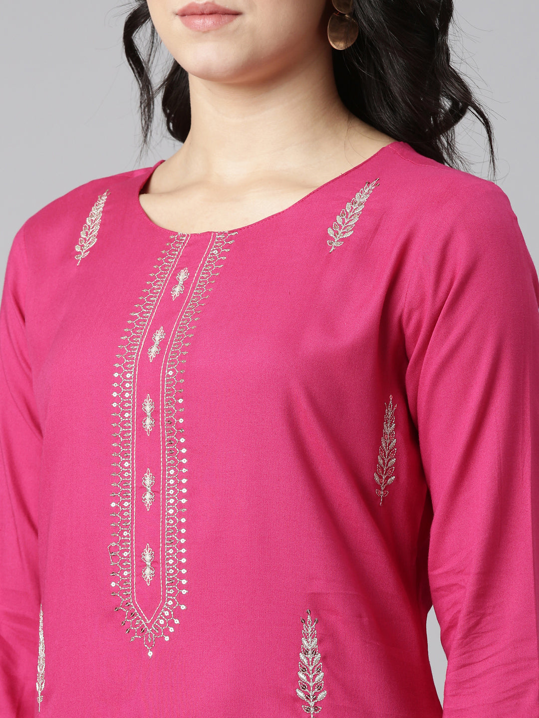 Neeru's Pink Regular Straight Embroidered Kurtas