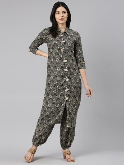 Neeru's Grey Regular Straight Printed Kurta And Salwar