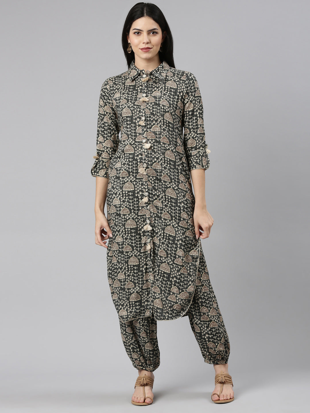 Neeru's Grey Regular Straight Printed Kurta And Salwar