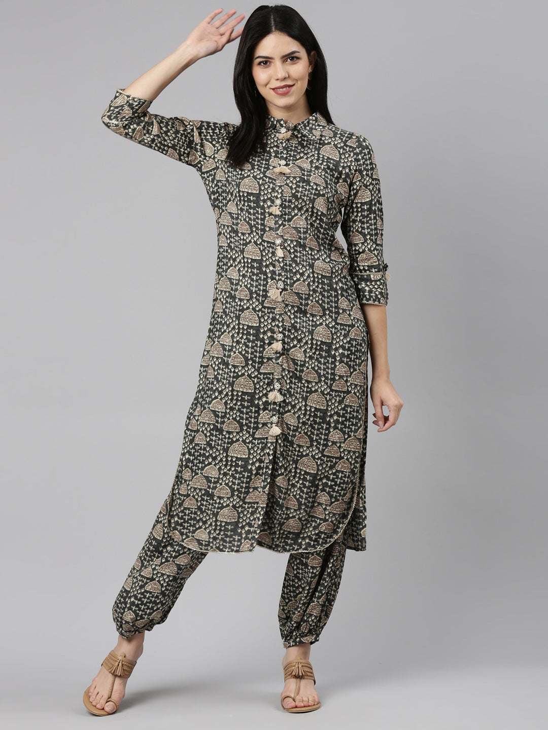 Neeru's Grey Regular Straight Printed Kurta And Salwar