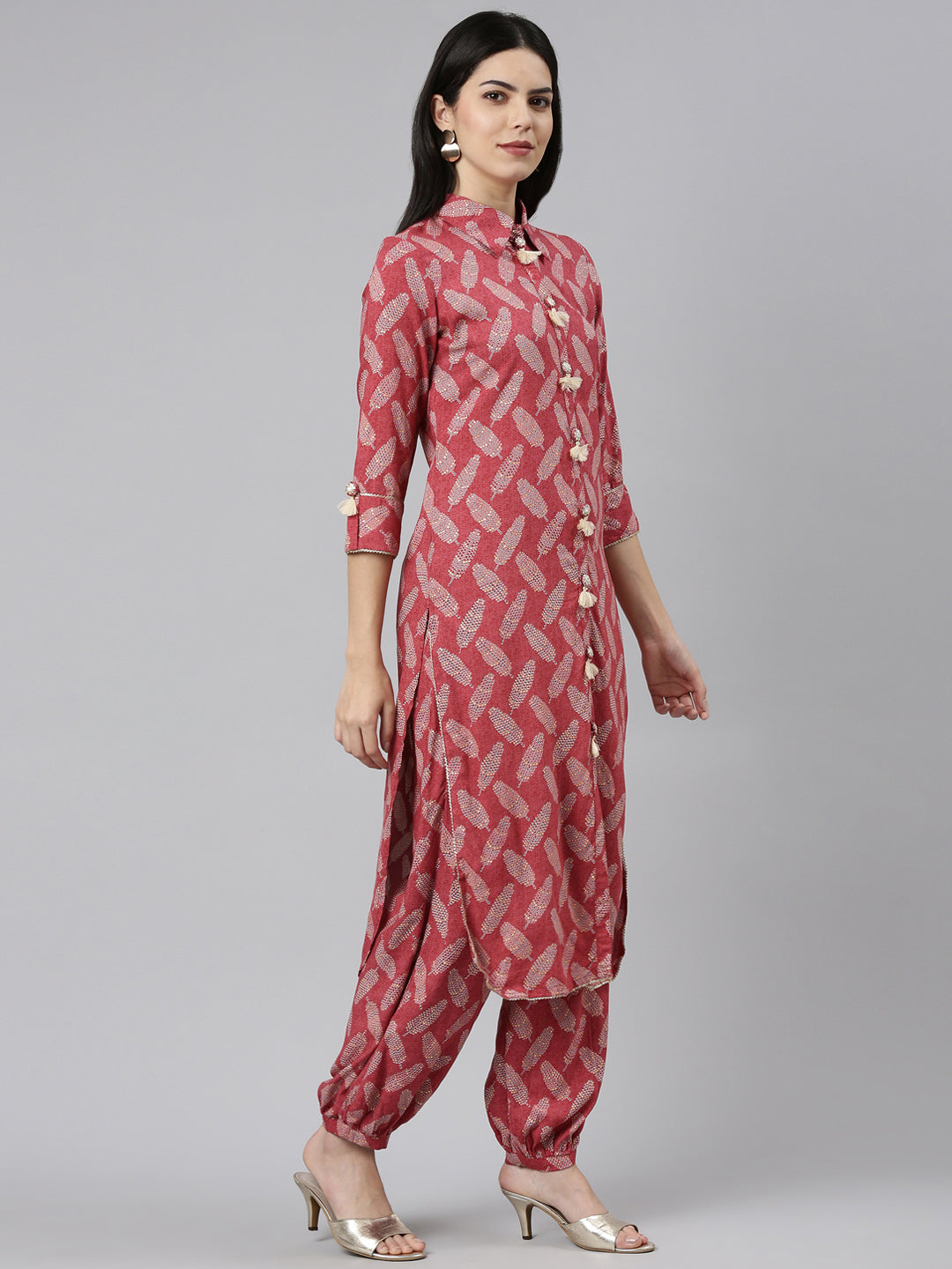 Neeru's Maroon Regular Straight Printed Kurta And Salwar