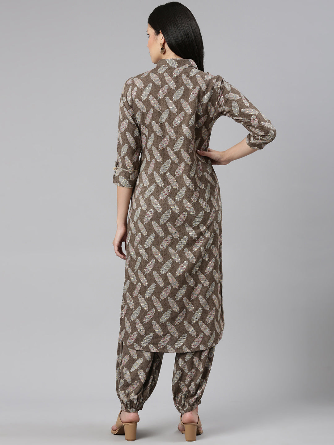 Neeru's Olive Regular Straight Printed Kurta And Salwar