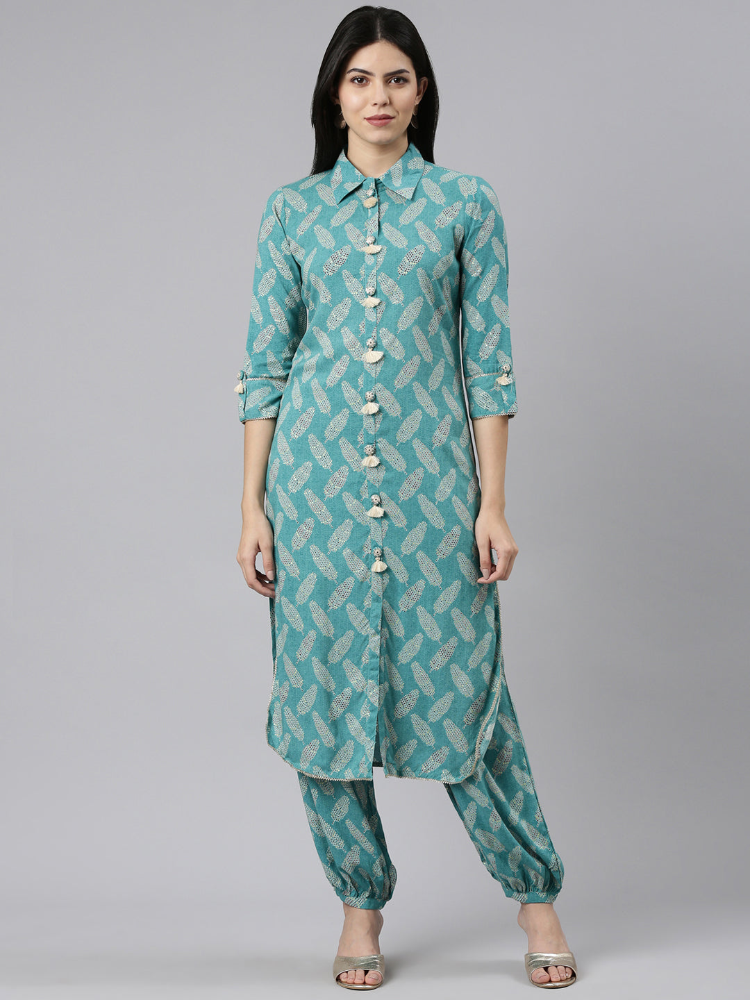 Neeru's Green Regular Straight Printed Kurta And Salwar