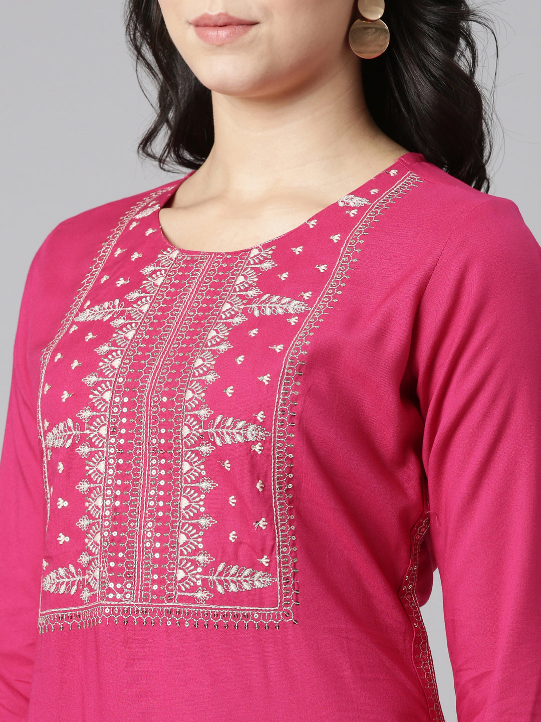 Neeru's Pink Regular Straight Embroidered Kurtas