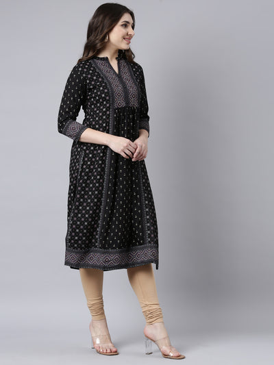 Neerus Black Regular Straight Woven Design Kurtas