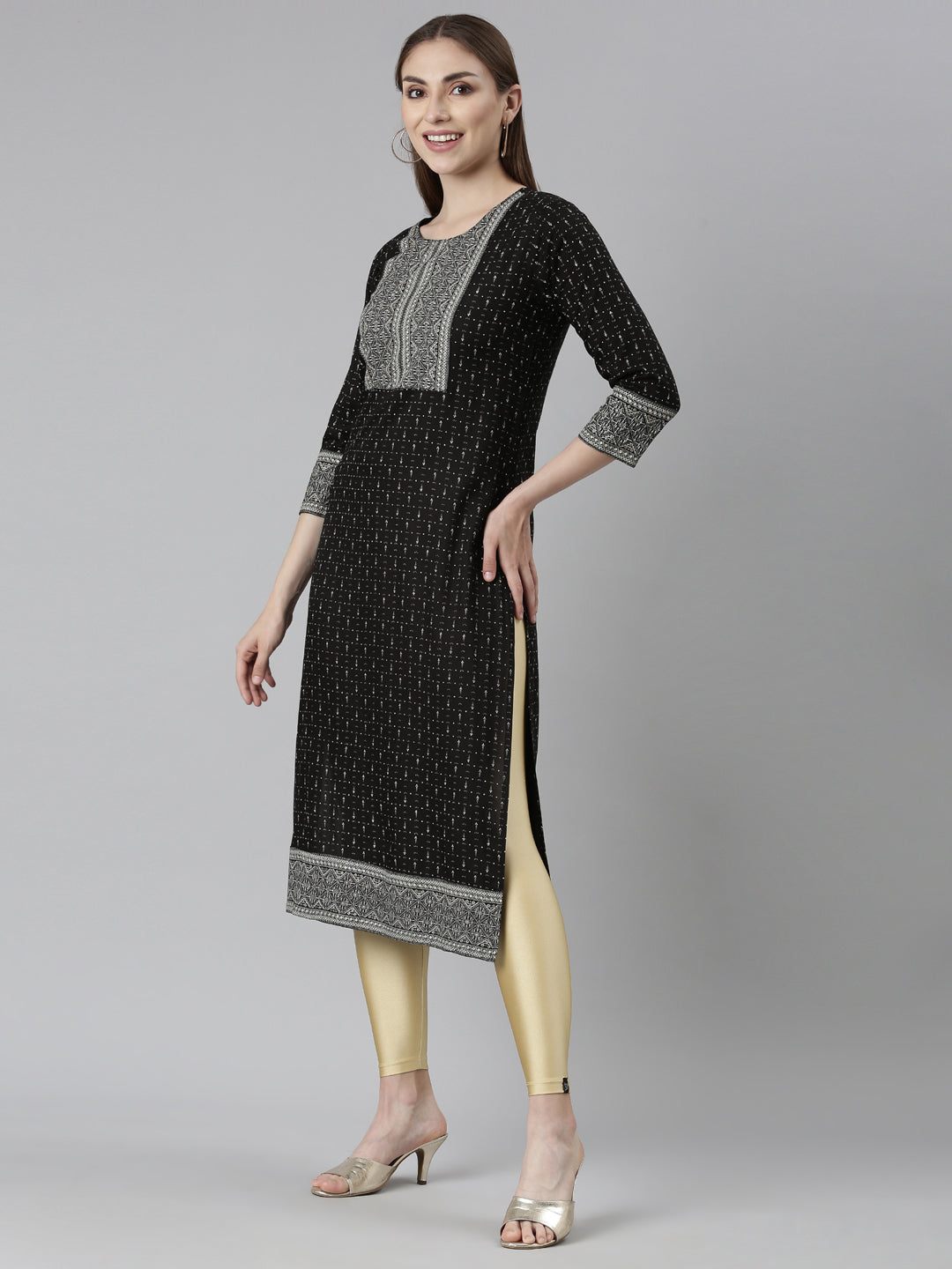 Neeru's Black Regular Straight Bandhani Kurtas