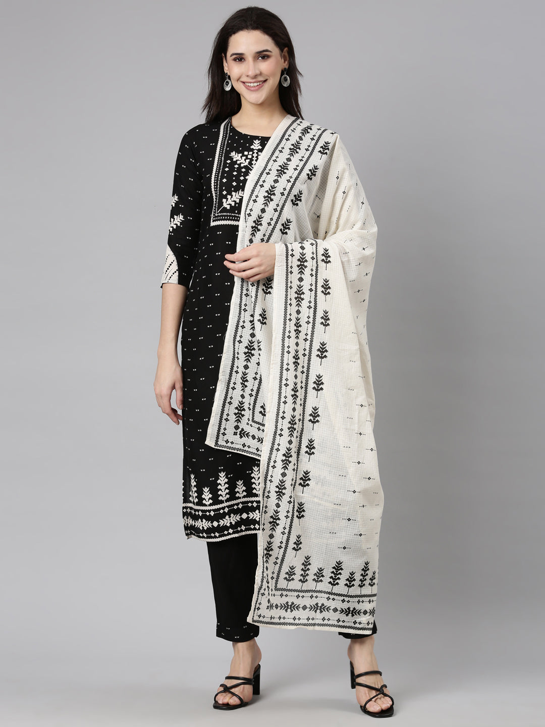 Neerus Black Regular Straight Floral Kurta And  Trousers With Dupatta