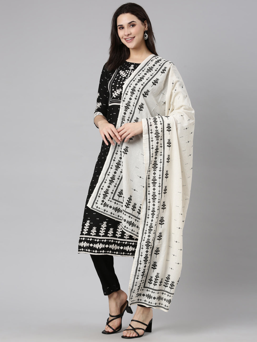 Neerus Black Regular Straight Floral Kurta And  Trousers With Dupatta