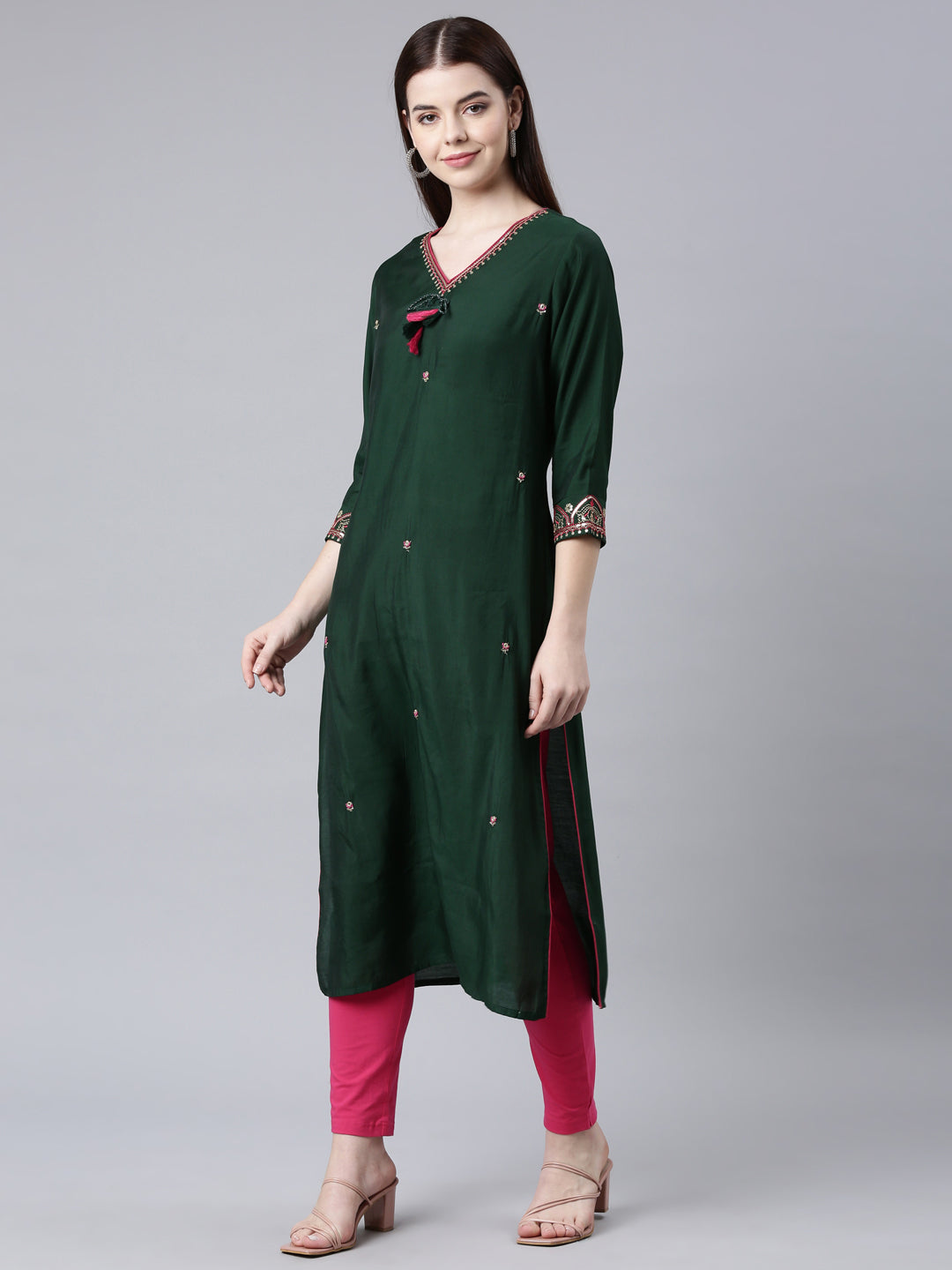 Neerus Green Straight Casual Embellished Straight Kurtas