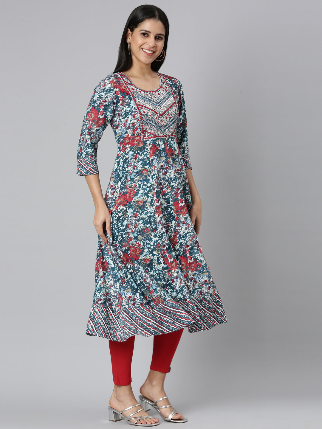 Neerus Green Casual Floral Anarkali Kurtas