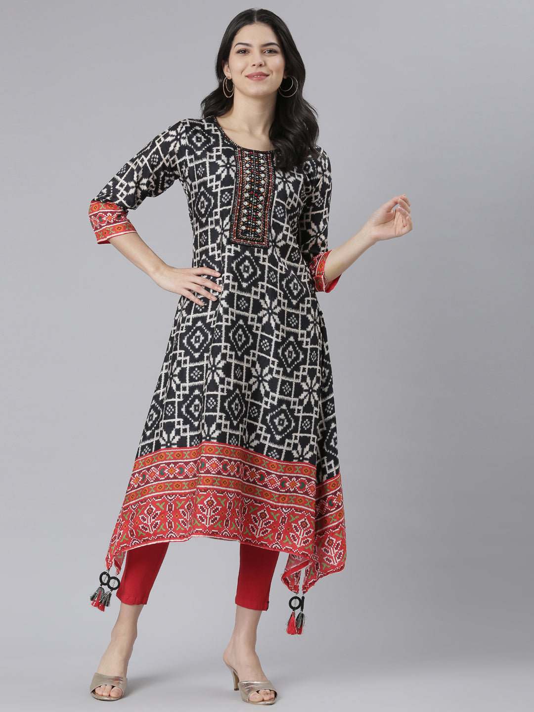 Neeru's Black Regular High-Low Kurtas