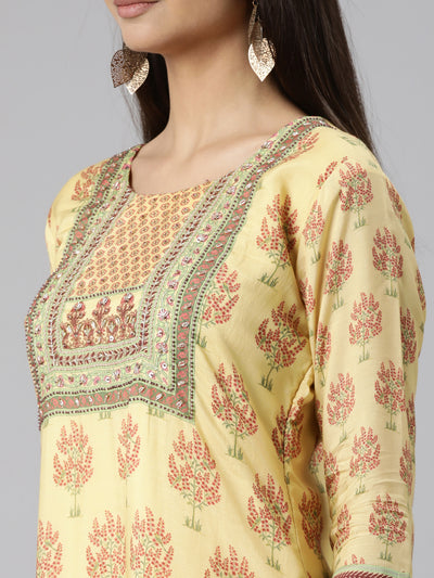 Neeru's Yellow Regular High-Low Kurtas