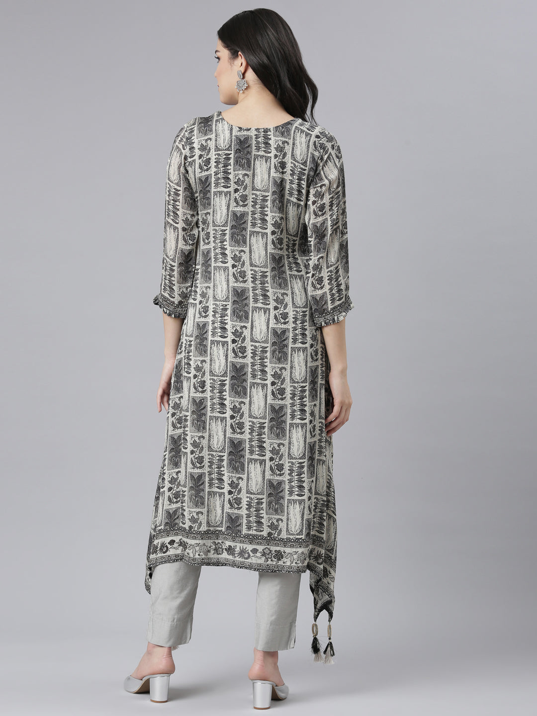 Neeru's Black Regular A-Line Tribal Kurtas