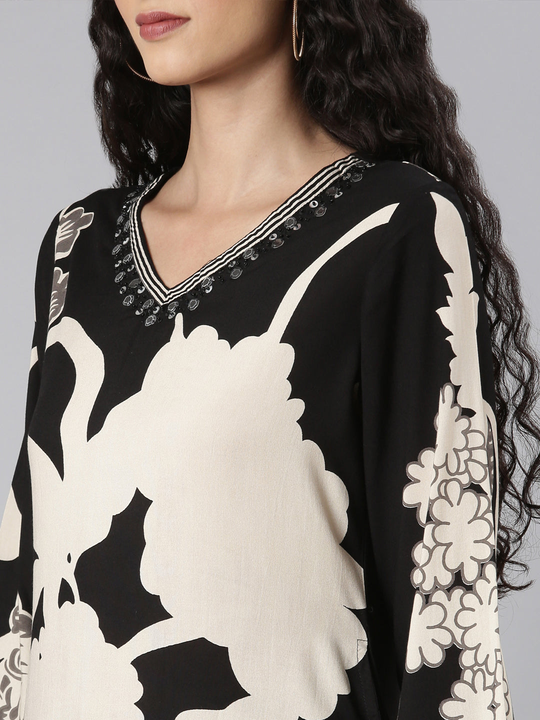 Neerus Black Straight Casual Floral Kurta and Plazzo