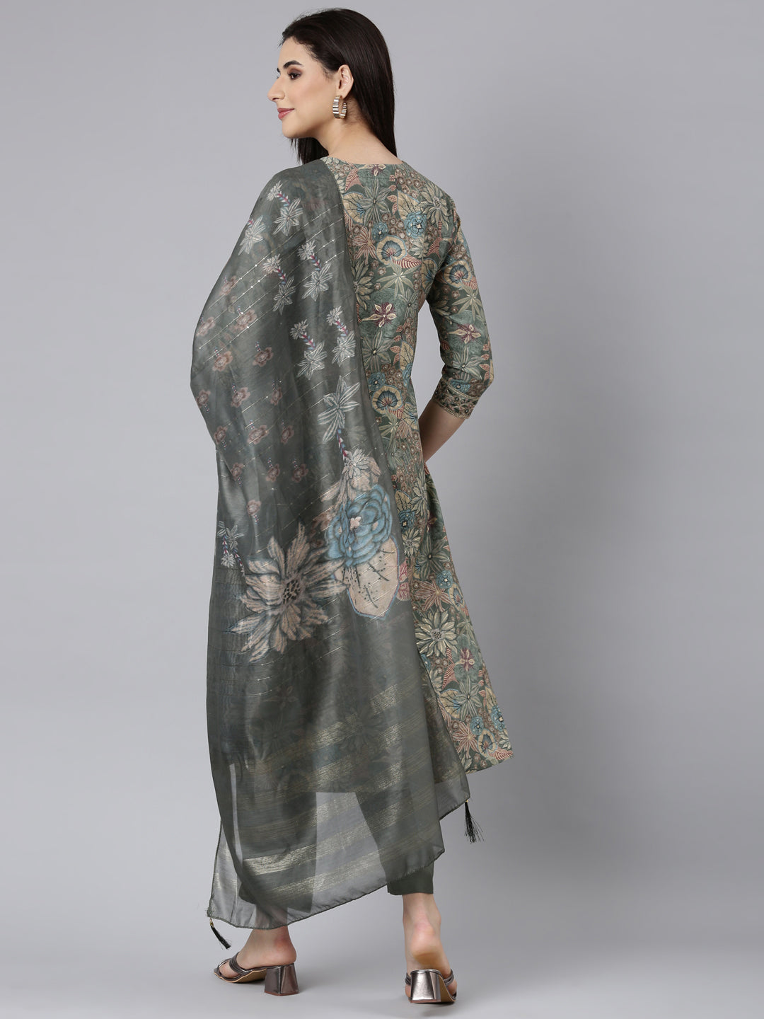 Neerus Green Regular Straight Floral Kurta And Trousers With Dupatta