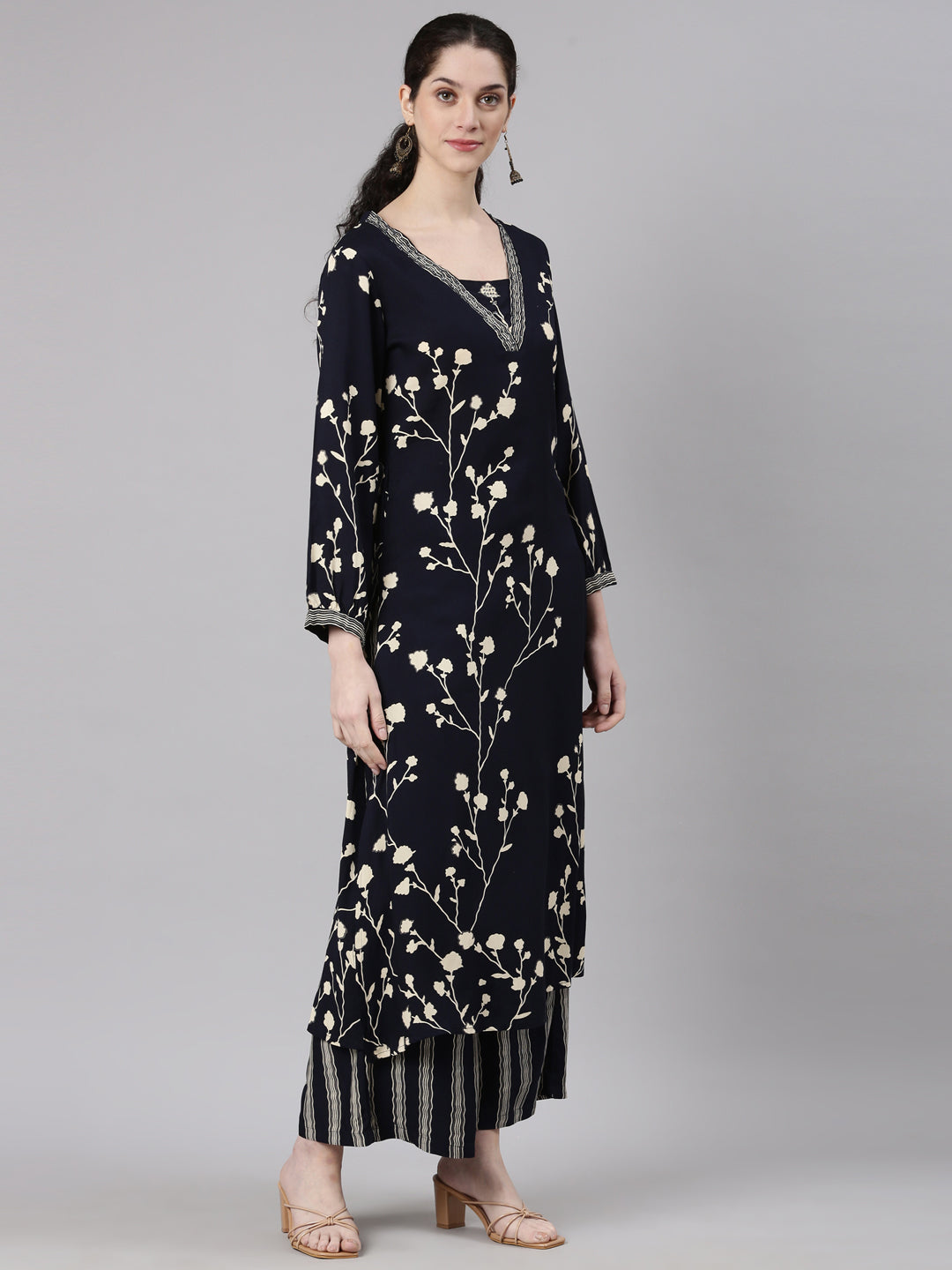 Neerus Navy Blue Straight Casual Floral Kurta and Plazzo