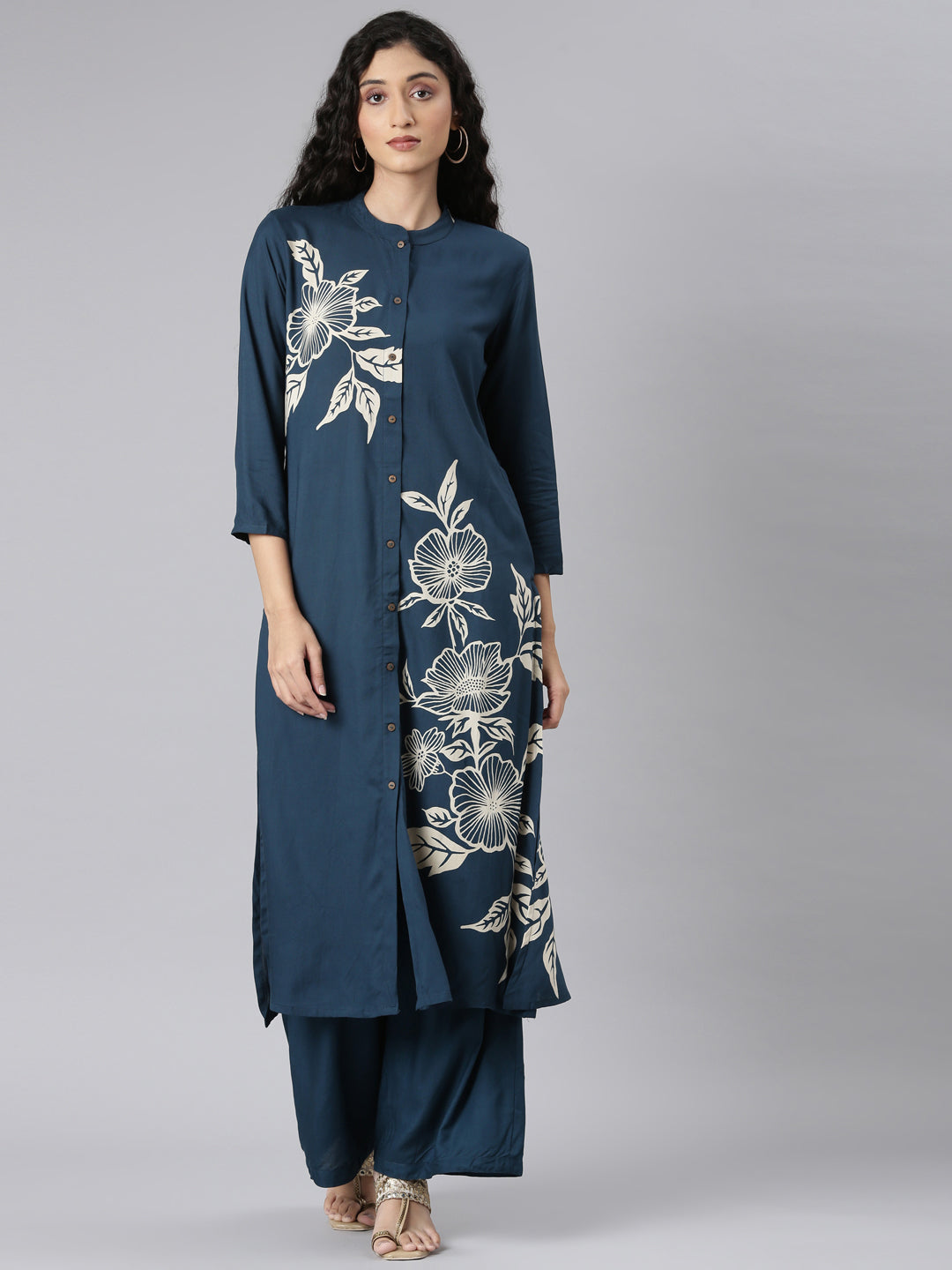 Neerus Green Straight Casual Floral Kurta and Plazzo