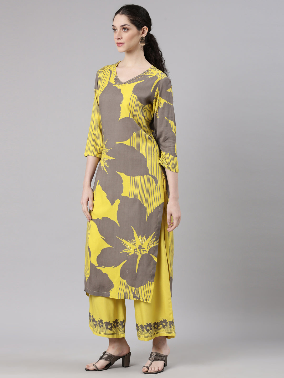 Neerus Yellow Straight Casual Floral Kurta and Plazzo