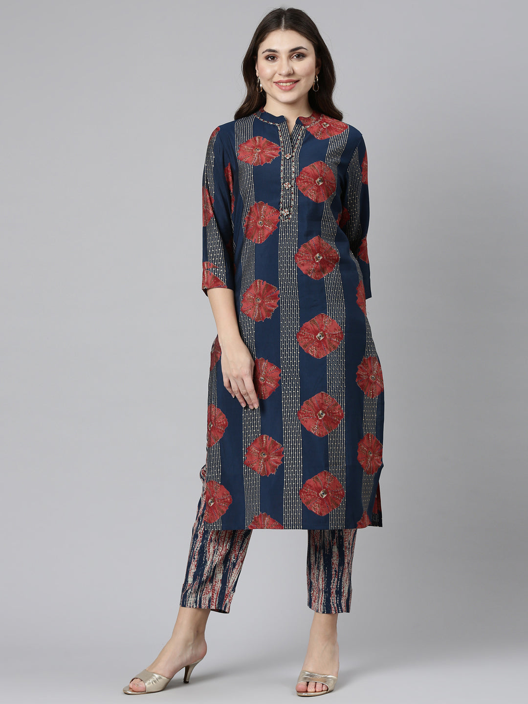 Neeru's Navy Blue Regular Straight Printed Kurta And Trousers