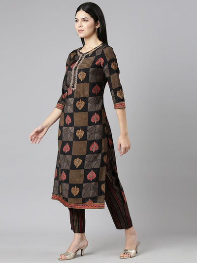 Neeru's Black Regular Straight Printed Readymade Suits