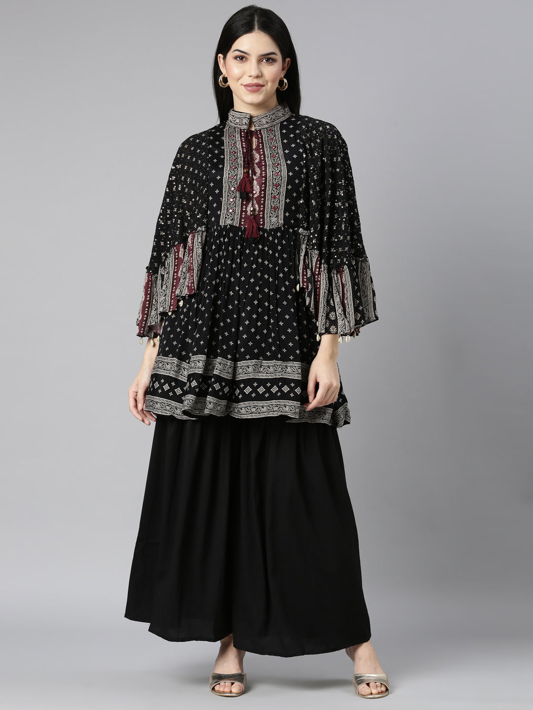 Neerus Black Regular Straight Floral Kurti And Sharara