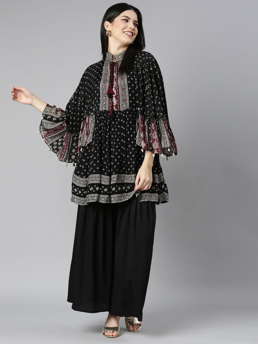 Neerus Black Regular Straight Floral Kurti And Sharara