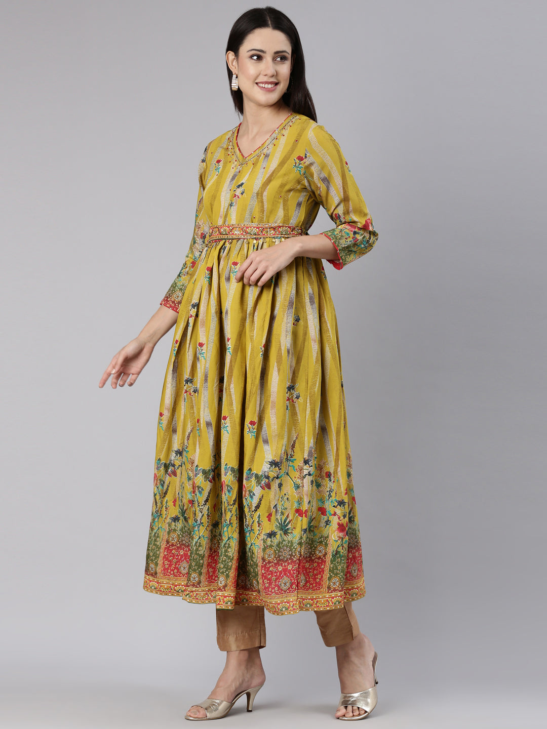 Neeru's Green Straight Casual Floral Dress