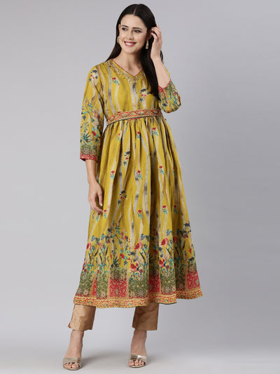 Neeru's Green Straight Casual Floral Dress