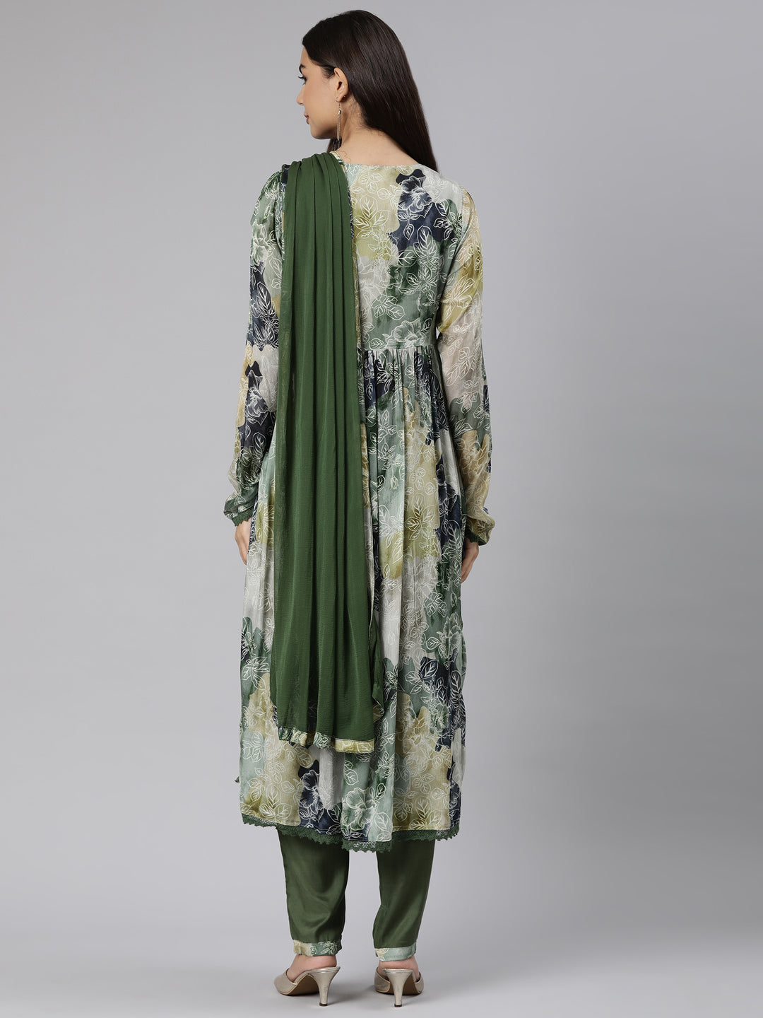 Neeru's Green Regular Straight Floral Kurta And Trousers With Dupatta