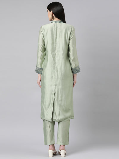 Neerus Green Regular Straight Animal Kurta And Trousers