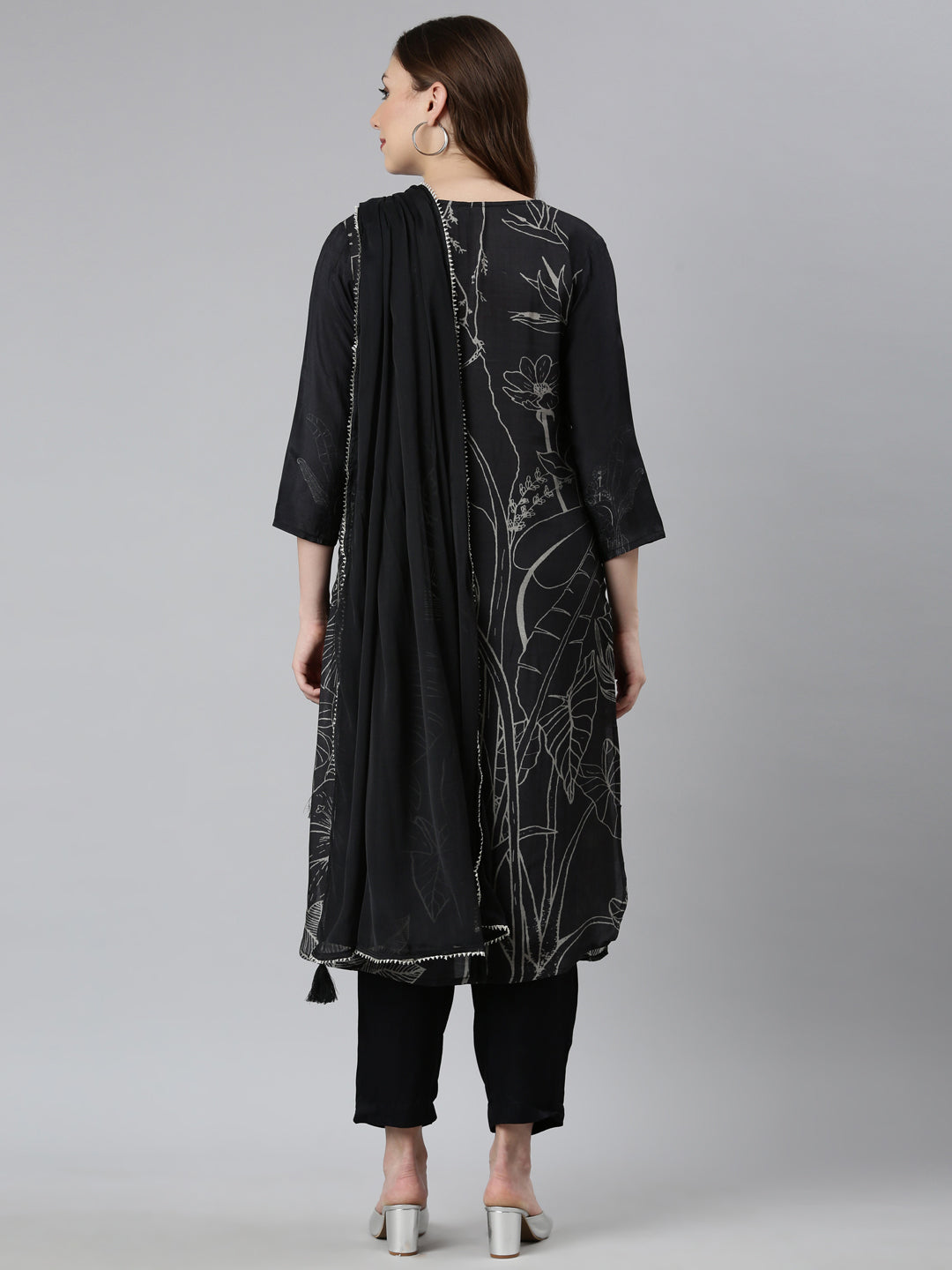 Neerus Black Regular Straight Floral Kurta And  Trousers With Dupatta