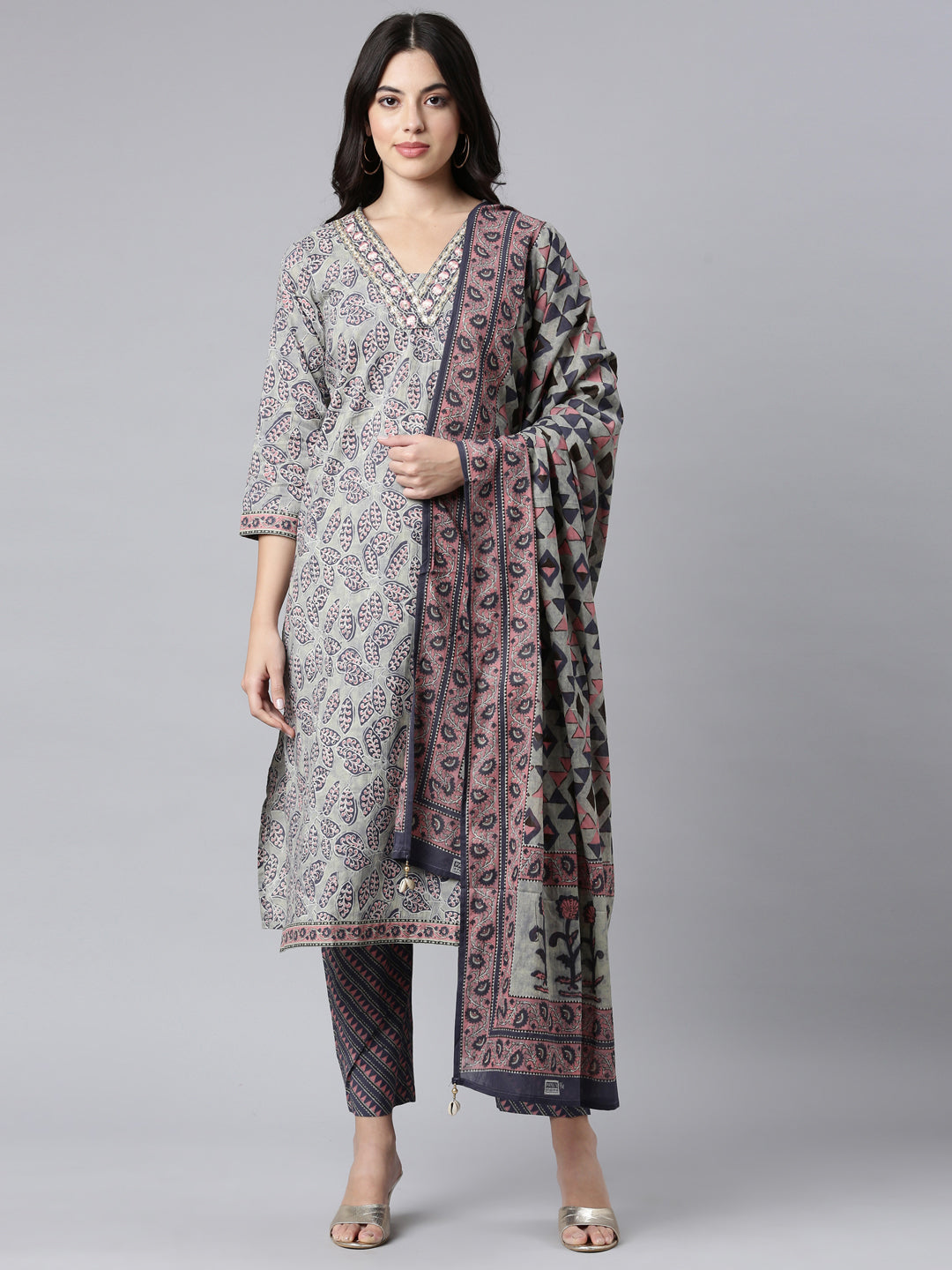 Neerus Grey Regular Straight Floral Kurta And Trousers With Dupatta