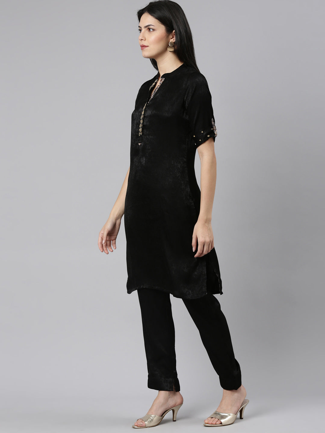 Neeru's Black Regular Straight Solid Kurta And Trousers