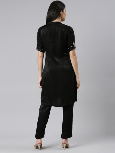 Neeru's Black Regular Straight Solid Kurta And Trousers