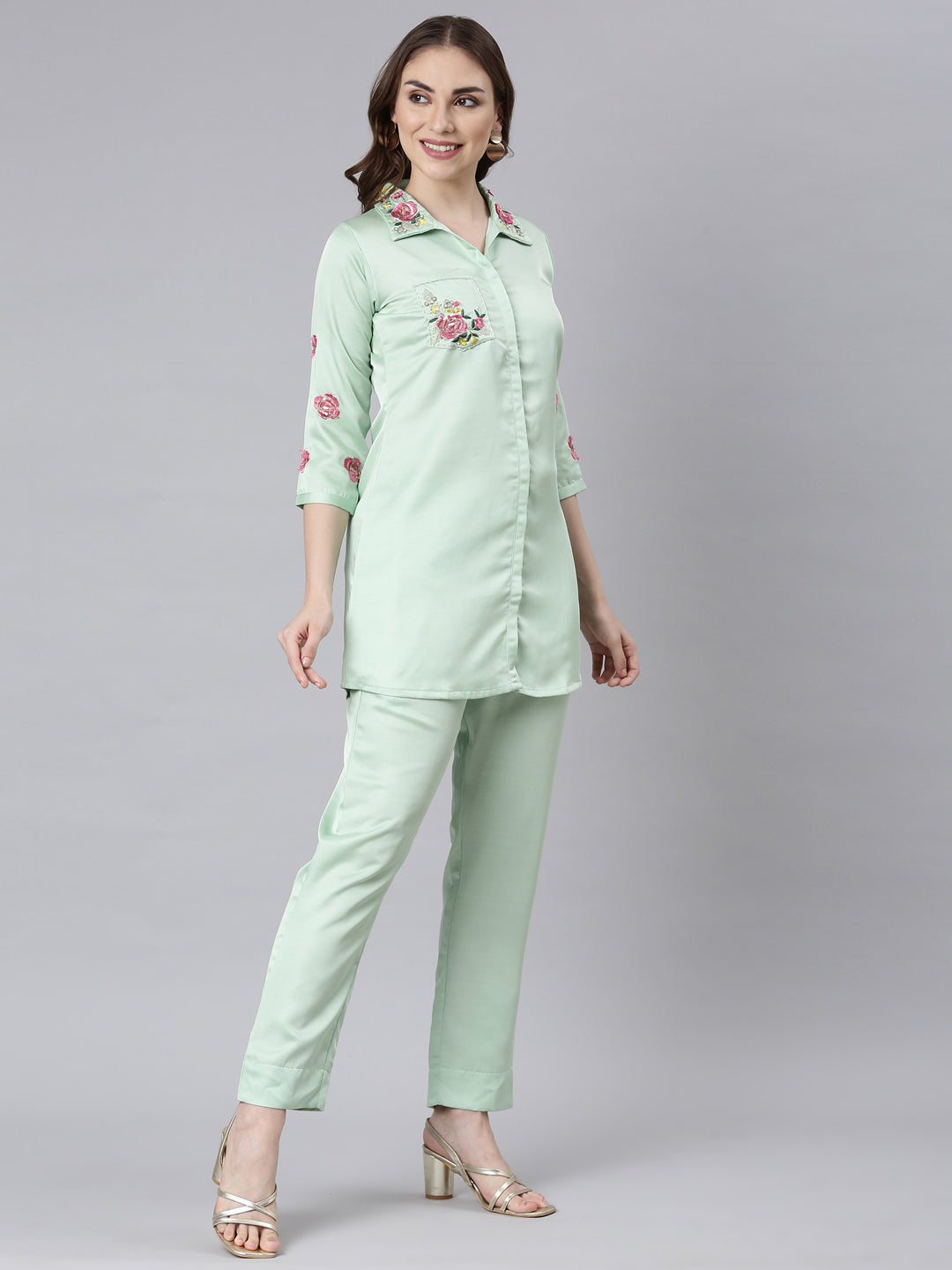 Neerus Pista Casual Embroidered Top And Trousers