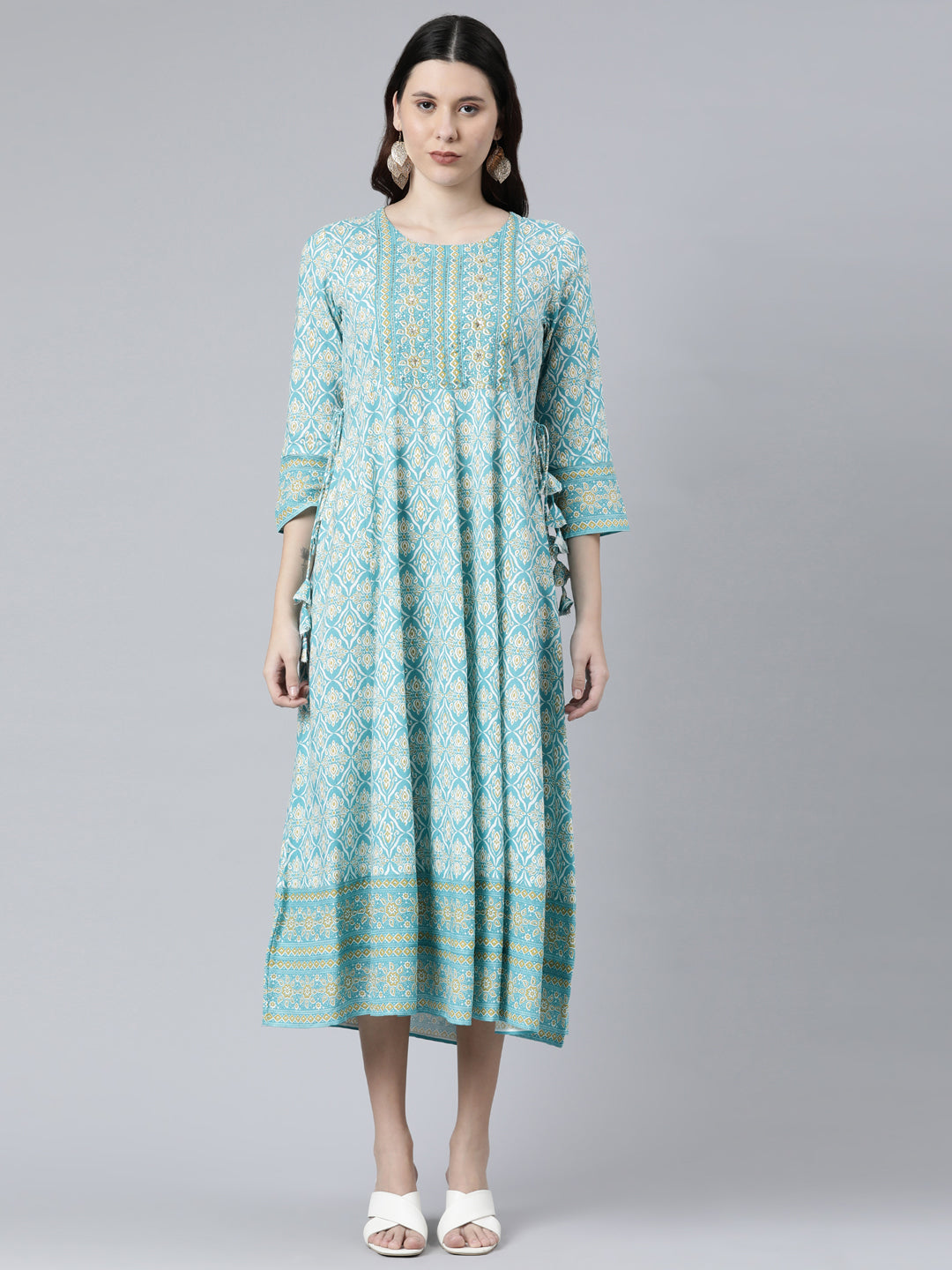 Neeru's Sea Green Color Cotton Fabric Floral Kurta