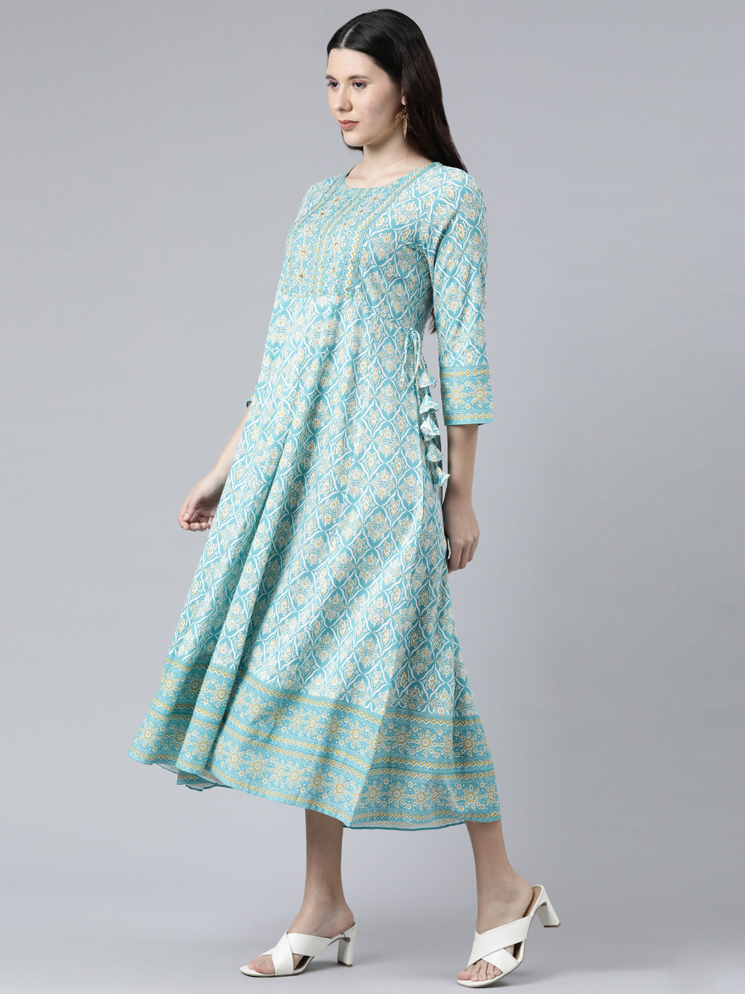 Neeru's Sea Green Color Cotton Fabric Floral Kurta