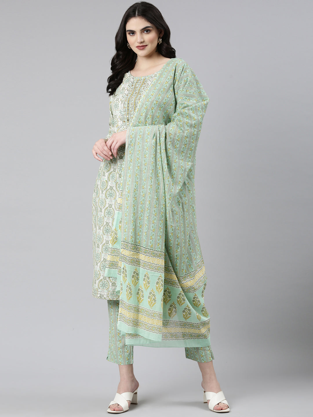 Neeru's Green Regular Straight Printed Kurta And Trousers With Dupatta