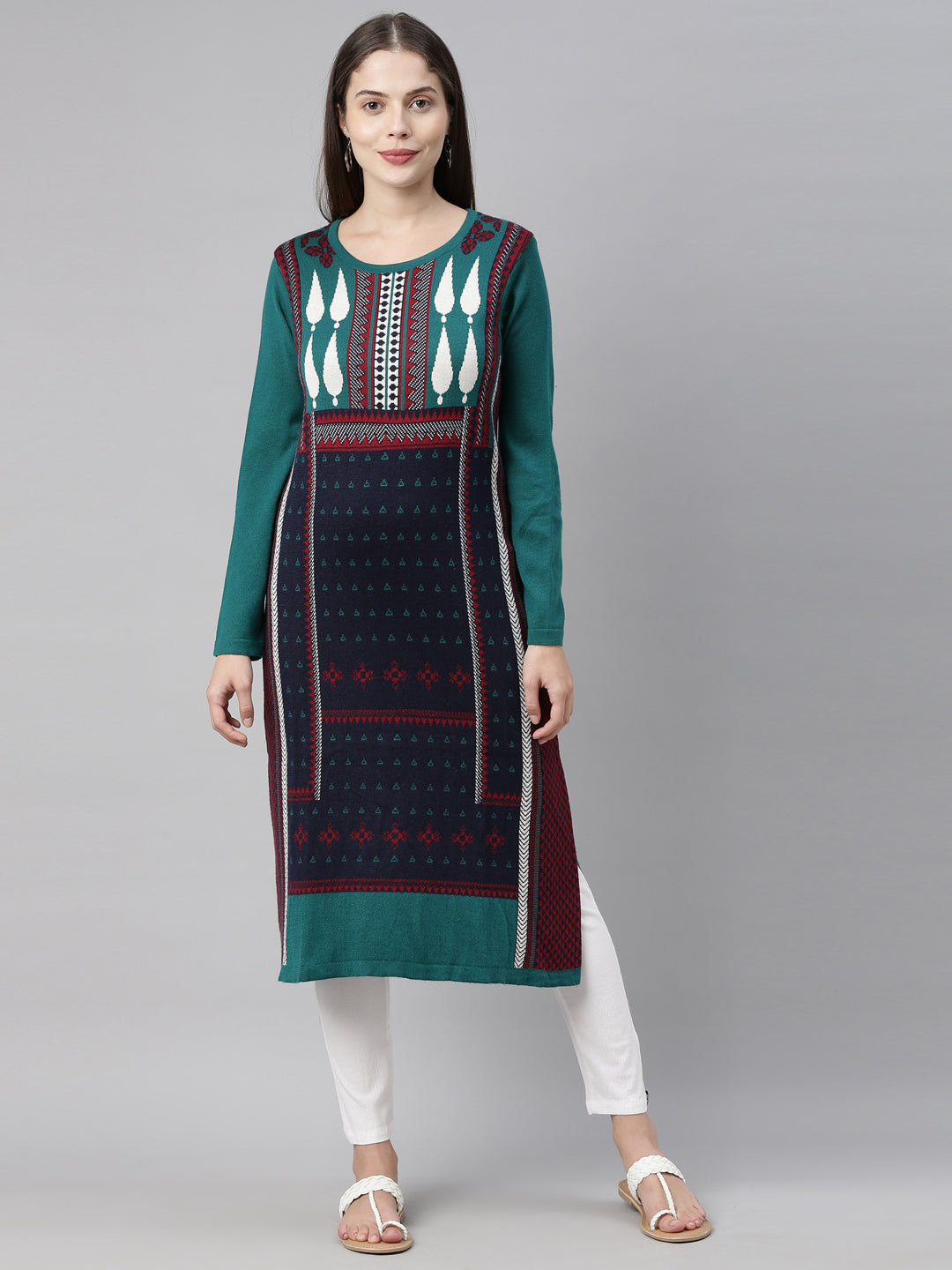 Neerus Women Green  Navy Blue Geometric Acrylic Knitted Kurta