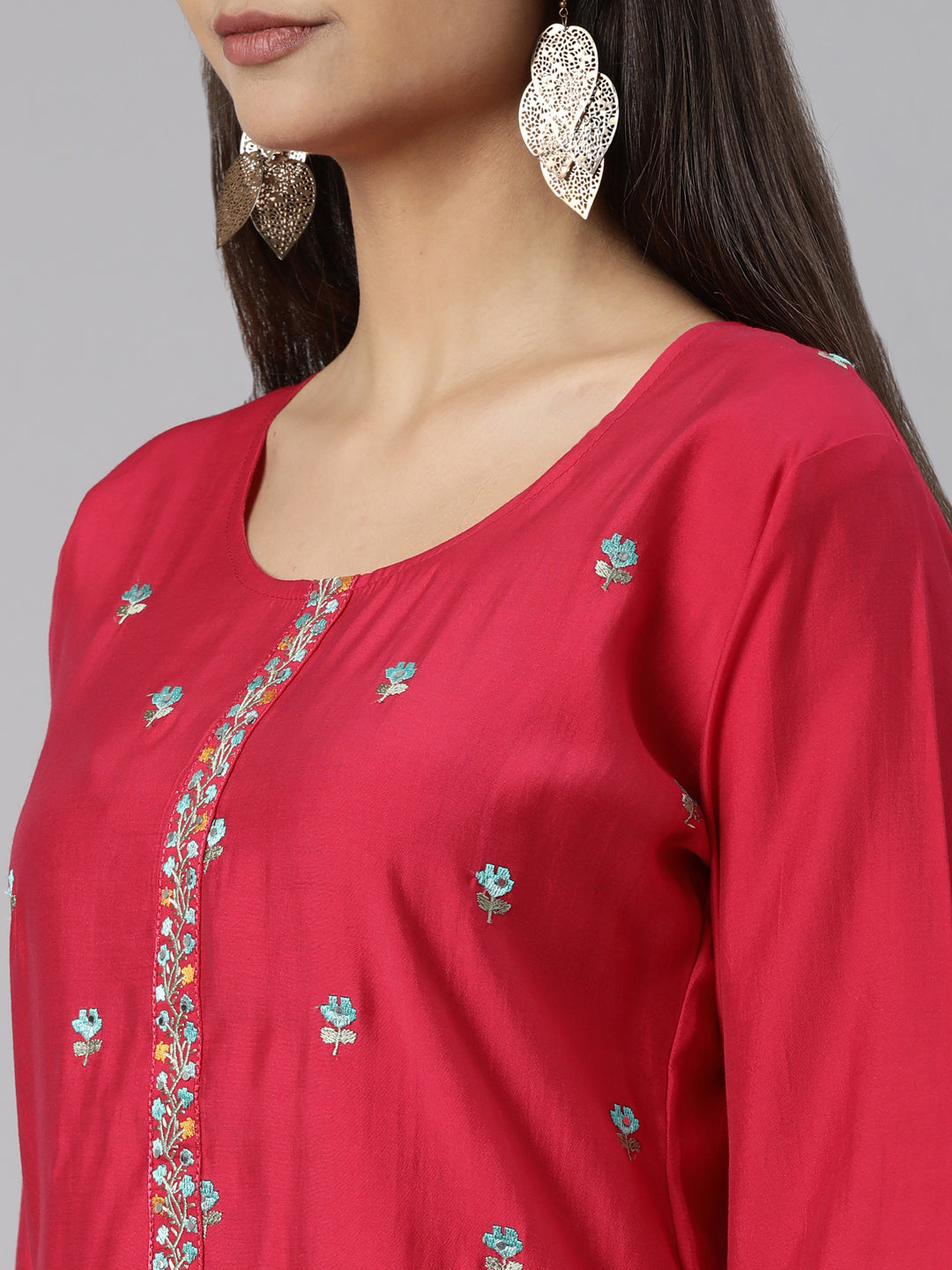 Neeru's Pink Regular Straight Floral Kurta And Trousers With Dupatta